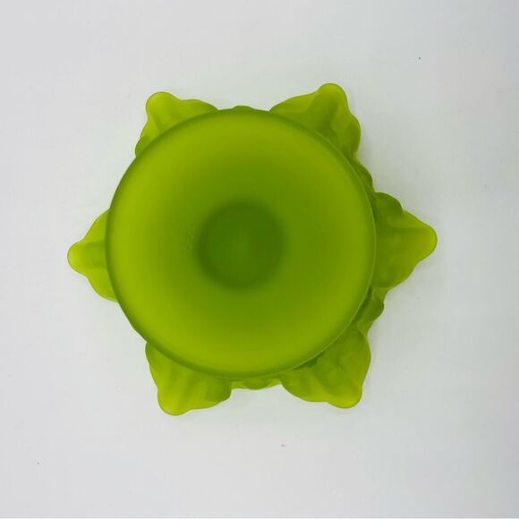 Vintage Westmoreland Green Satin Grapevine Ruffle Rim Pedestal Dish Bowl - Picture 5 of 5